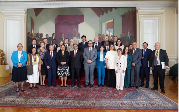The delegations of the 15 member states of the UN Security Council and Colombian President Gustavo Petro pose for a group photo.