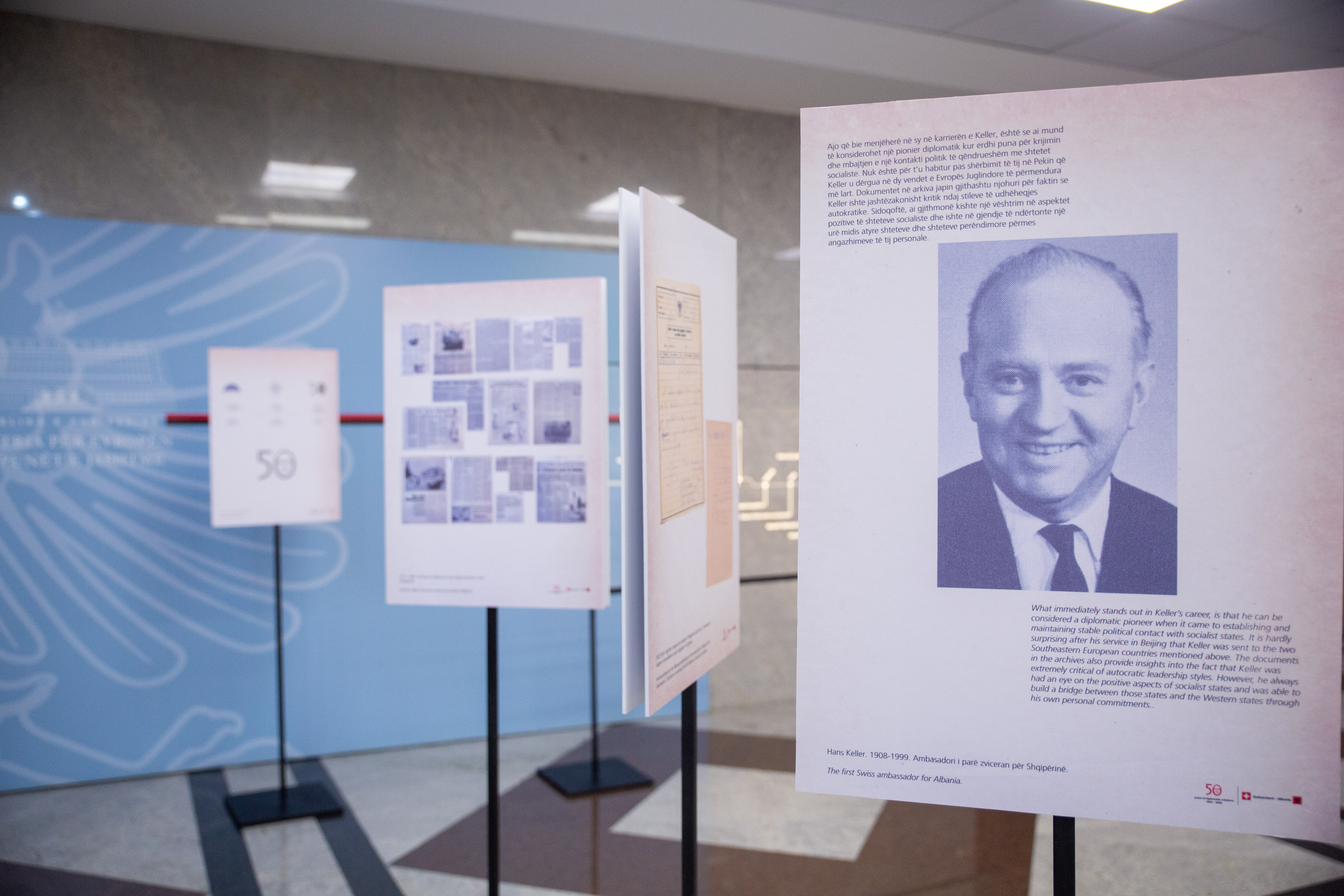 An exhibition with photos and documents from Swiss and Albanian archives was organised at the Ministry for Europe and Foreign Affairs and at the National Historical Museum. 