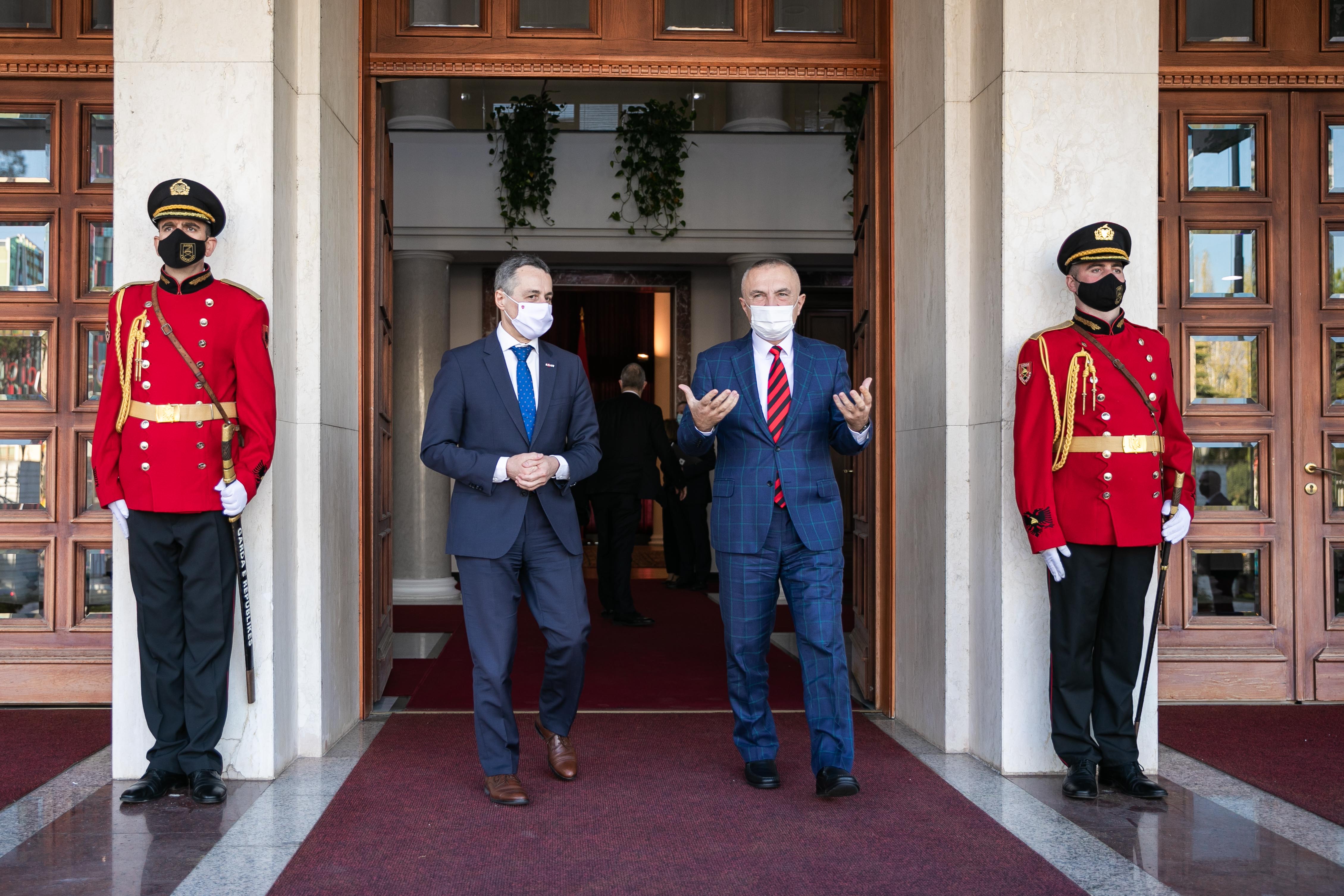 Federal Councilor Ignazio Cassis met with Albania's President Ilir Meta, Prime Minister Edi Rama and Acting Minister for Europe and Foreign Affairs Gent Cakaj. He met also the Minister for Reconstruction Arben Ahmetaj and visiteted houses renovated in Shijak with Swiss support. 