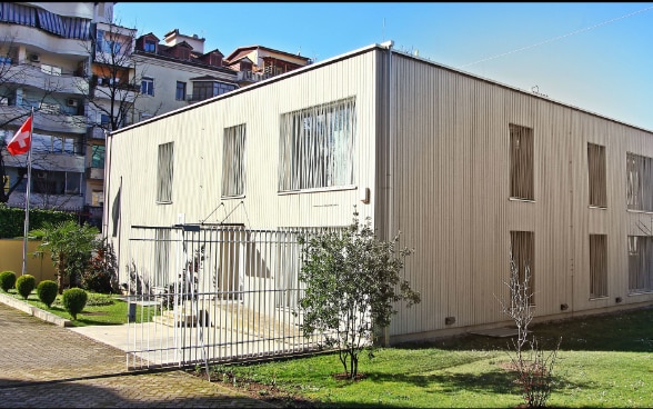 Ambasada e Zvicrës në 	Tirana