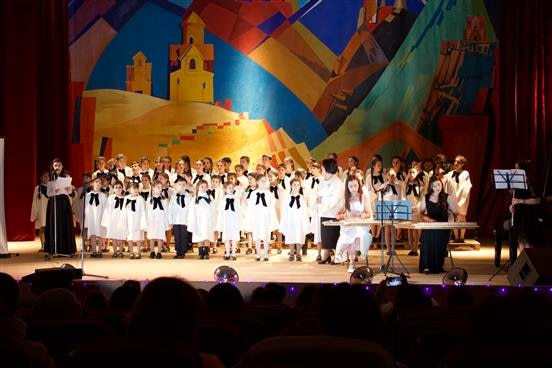 70 children from Vayots Dzor perform at "A Swiss Christmas Concert" 