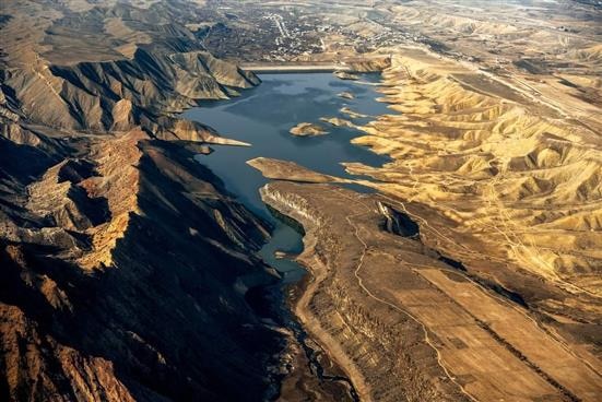 Azat Reservoir, Ararat region, Armenia