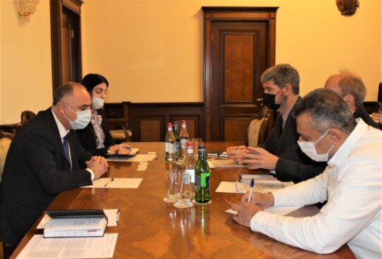 Chairman of RA Anti-Corruption Committee Sasun Khachatryan recieves representatives of the Swiss Embassy in Armenia