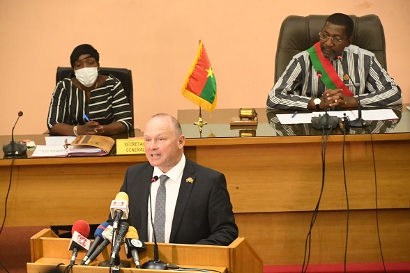 Prise de parole du président du Conseil national suisse à l'Assemblée nationale du Burkina Faso