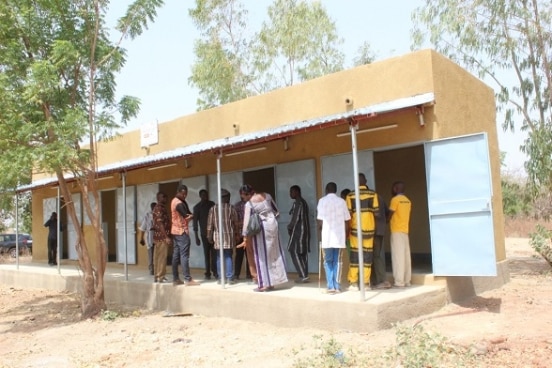 Salles de classe construites pour les handicapés visuels de Koudougou