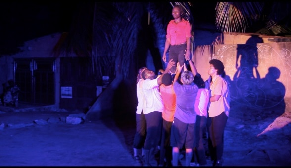 12 young people from Lomé and Berlin participated in the play