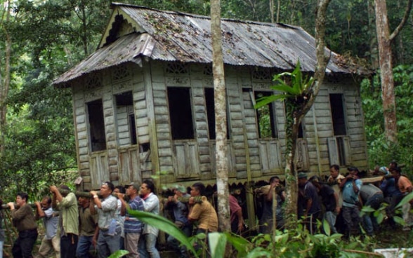 A scene from Lelaki harapan dunia