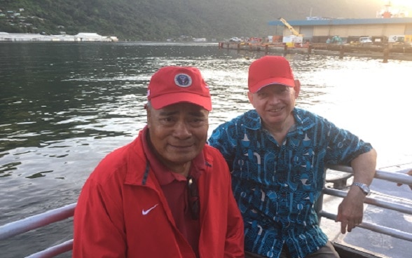 Ambassador Vogelsanger with the Hon. Lolo Matalasi Moliga, Governor of American Samoa ©FDFA