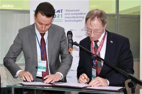 ETHZ and Stankin signing MoU