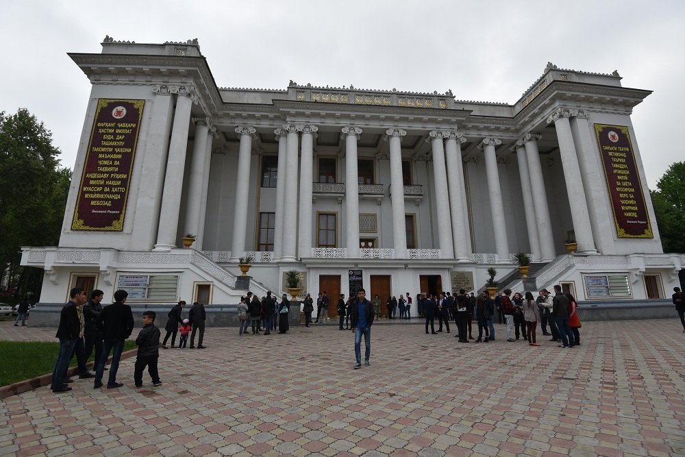 Erster Tag des Festivals Opern- und Ballett-Theater von Tadschikistan 