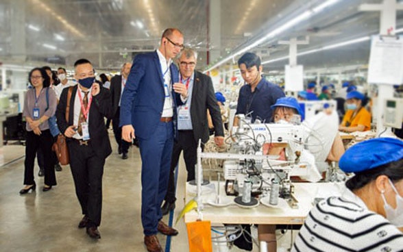 President Candinas visits Regent Factory