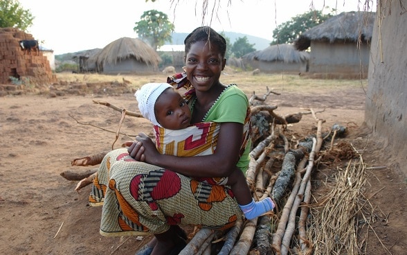 Using radio to bring social change in Zimbabwe