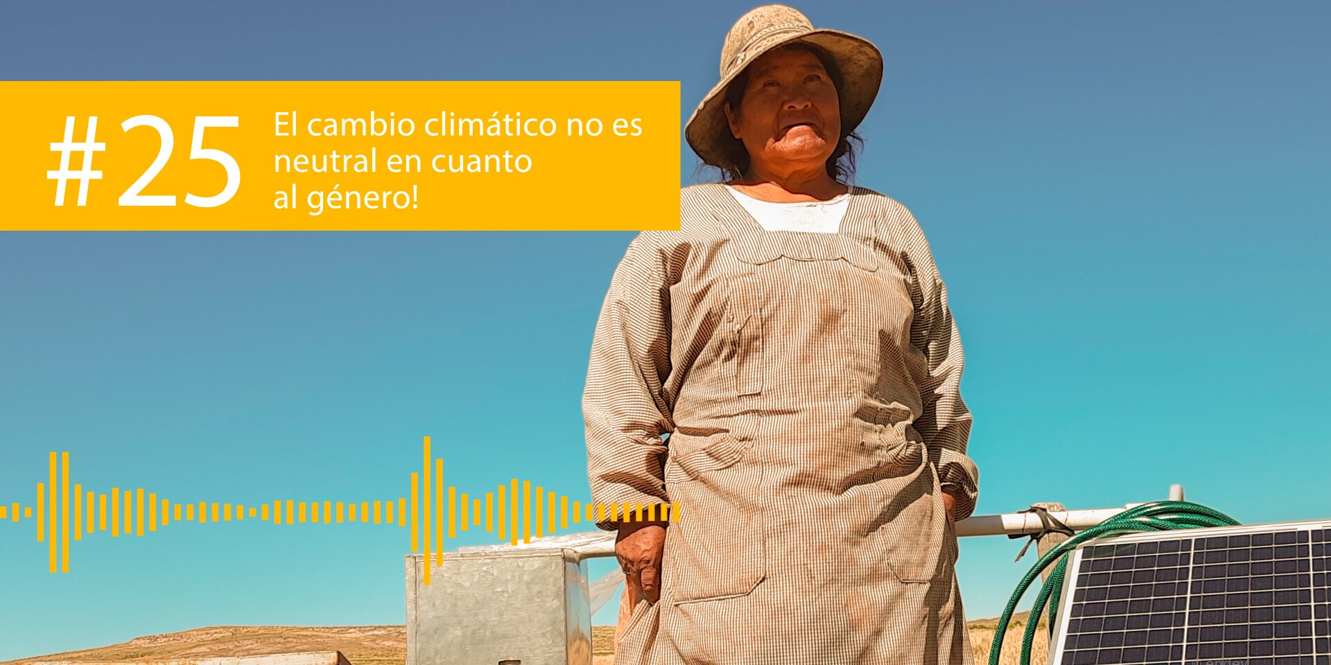 Agricultora boliviana cuyo trabajo en el campo se sustenta con un pequeño sistema solar