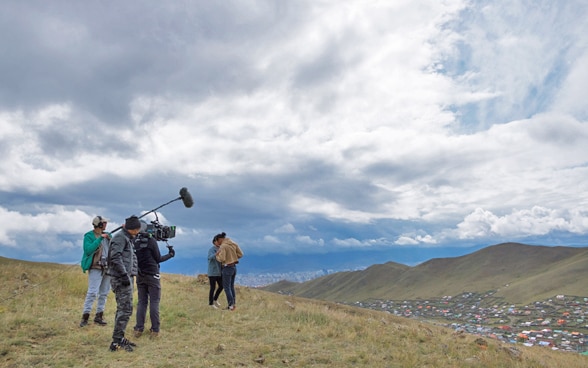 After wrapping up a successful short film, the Mongolian director Dulmaa will begin shooting for her first feature film Zé later this year. 