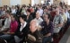 Assemblea di uomini e donne.