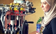 Malika Zakarneh erhielt für ihr Unternehmen «Jadara Electronics Company» in Jordanien Finanz- und Beratungsdienstleistungen durch die «Bank al Etihad».
