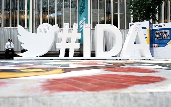 #IDA ist in dreidimensionalen Grossbuchstaben dargestellt.