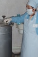 I rifiuti sono disinfettati al sicuro e ad alta pressione nell’autoclave.