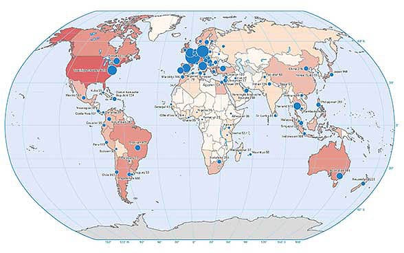 Auf der Karte sind die Staaten der Welt farblich gemäss der Anzahl in ihnen wohnhaften Auslandschweizerinnen und Auslandschweizer gekennzeichnet. Blaue Kreise und Linien geben die Anzahl Auswanderer pro Destination an.