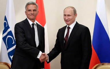 Le président en exercice de l’OSCE et président de la Confédération Didier Burkhalter avec le président de la Fédération de Russie, Vladimir Poutine