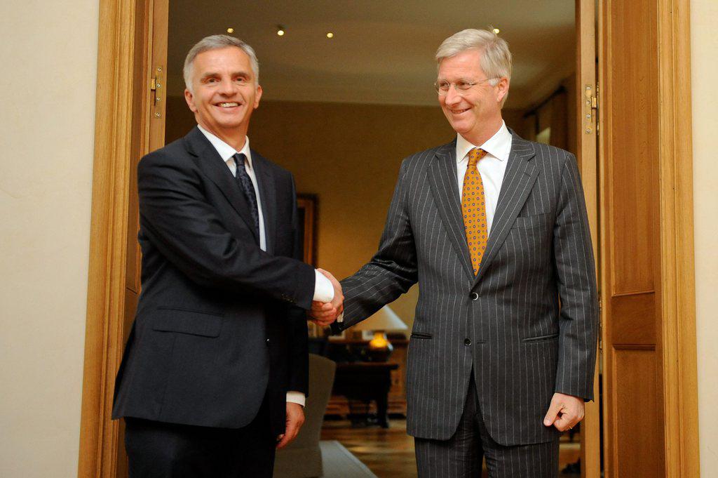 Didier Burkhalter en compagnie du roi Philippe.