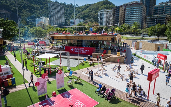 Sicht auf das House of Switzerland in Rio de Janeiro, an der «Lagoa», dem Binnensee in der Nähe der der Strände Ipanema und Copacabana.