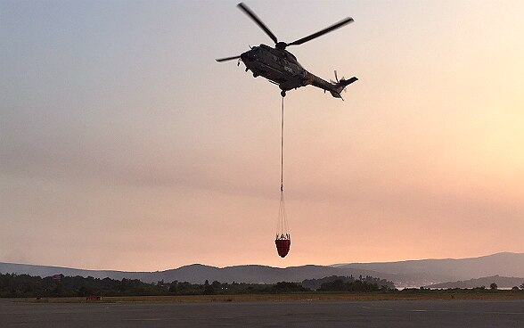 Die Schweiz entsendet einen Helikopter der Schweizer Armee im Kosovo sowie ein humanitäres Einsatzteam