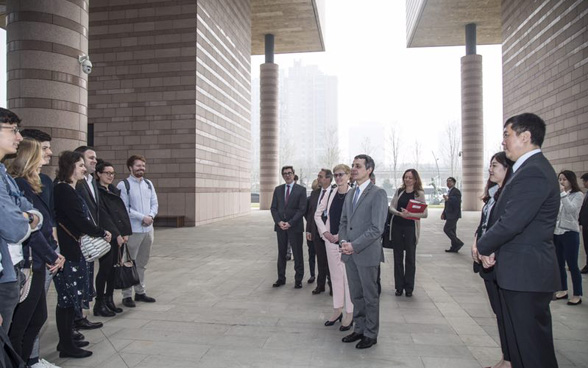 Rencontre avec des étudiants de l’université de Tsinghua, à Pékin. 