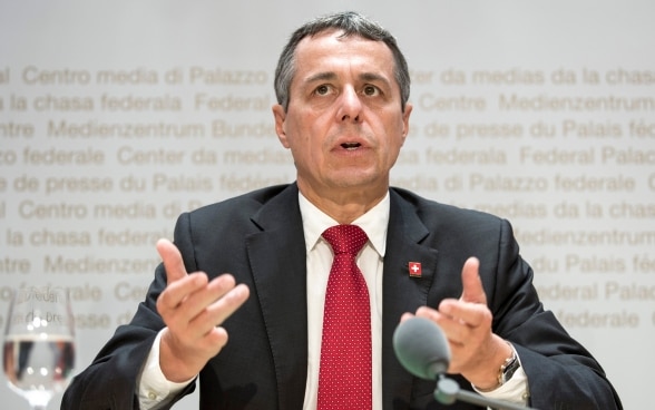 Bundesrat Ignazio Cassis spricht an einer Medienkonferenz über das Europadossier.