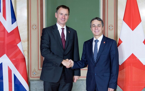 Le conseiller fédéral Ignazio Cassis rencontre à Berne son homologue britannique Jeremy Hunt.