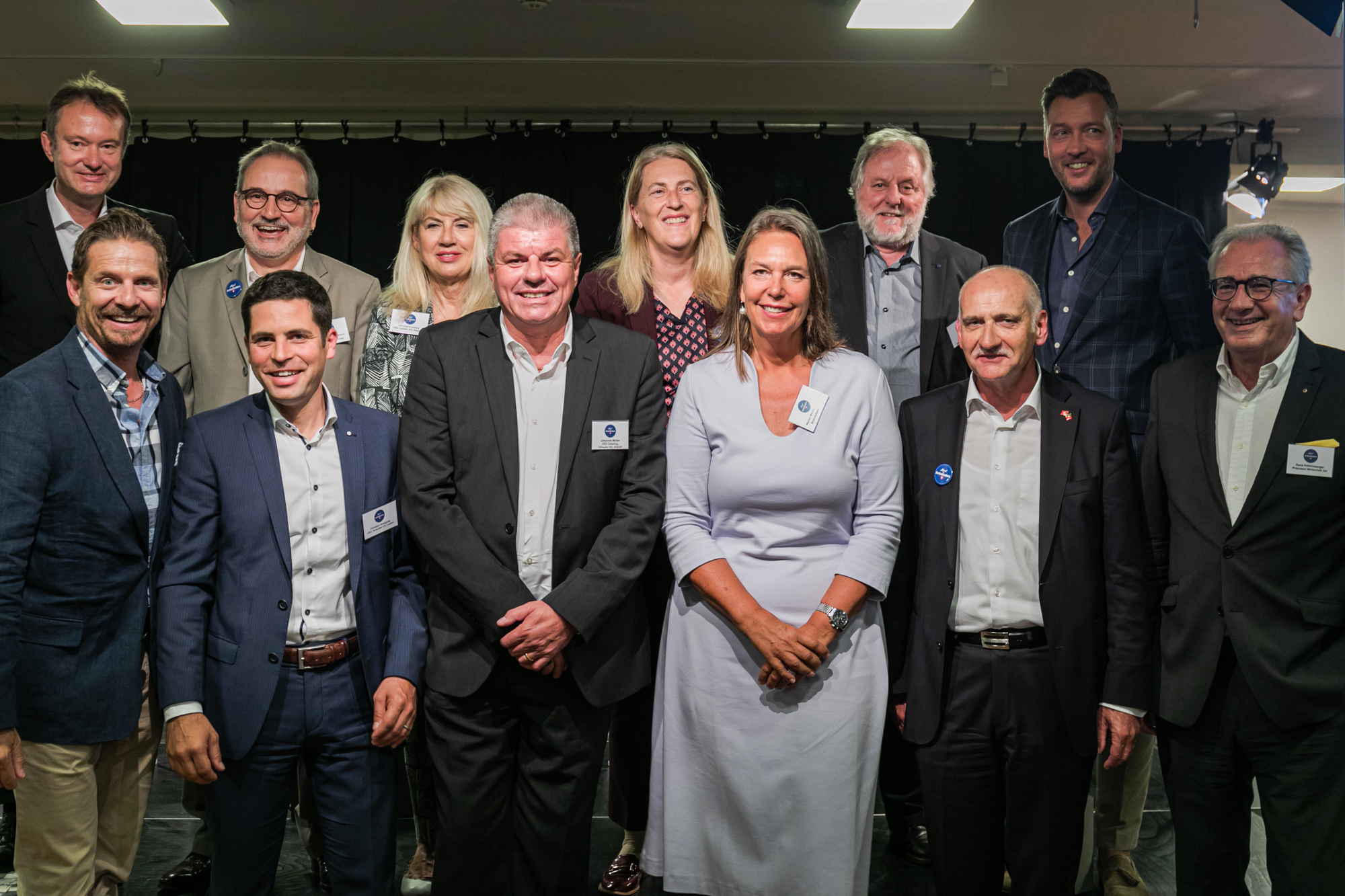 Photo de groupe des ambassadeurs et ambassadrices suisses