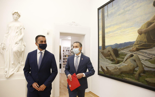 Le conseiller fédéral Cassis et le ministre italien des affaires étrangères Di Maio au musée Vincenzo Vela à Ligornetto.