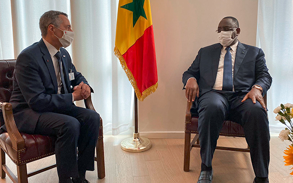 Il consigliere federale Cassis a colloquio con Macky Sall, presidente del Senegal