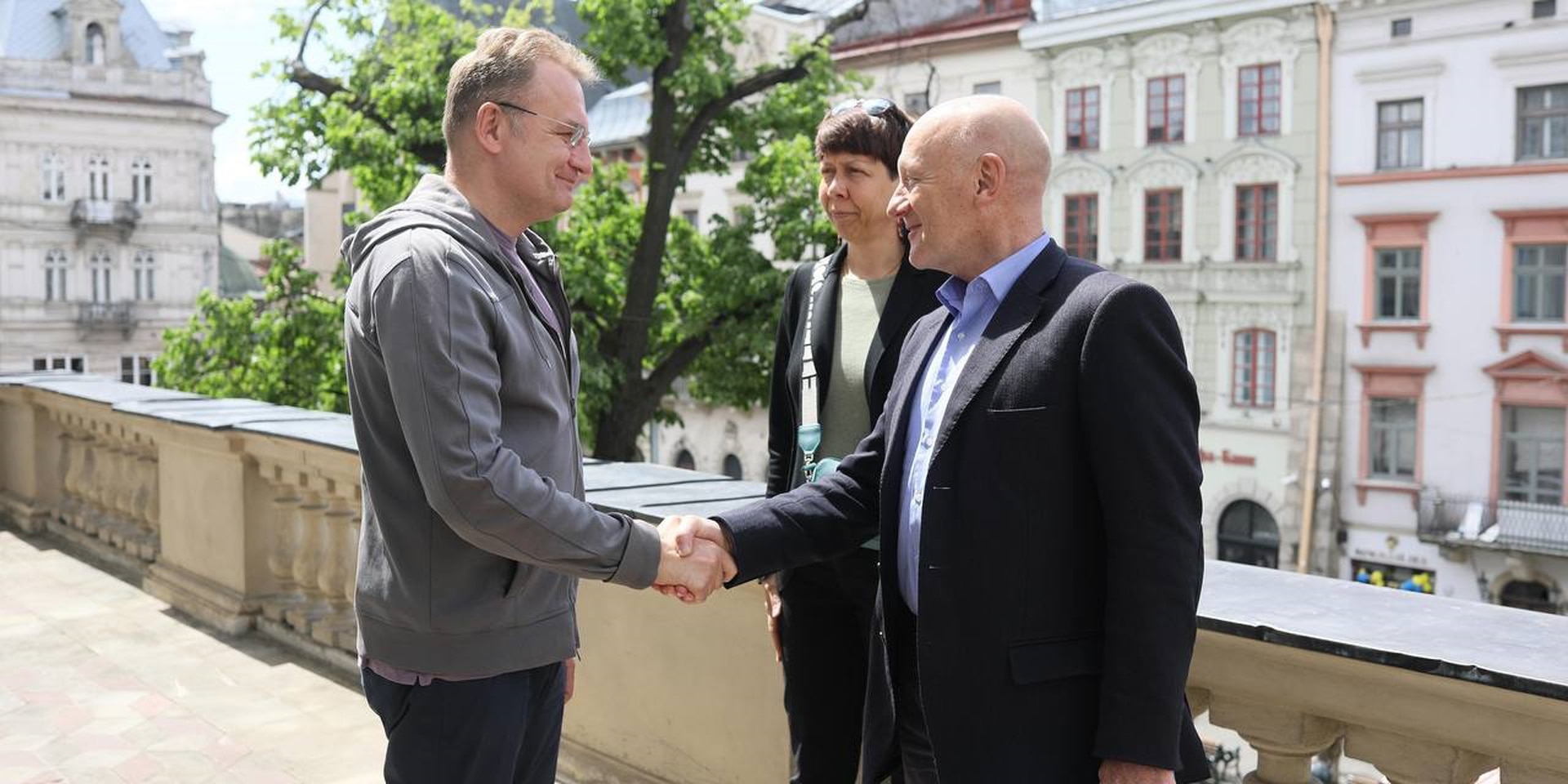 Manuel Bessler rencontre le maire de Lviv Andriy Sadovy.