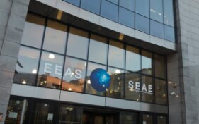 Switzerland and the EU strengthen their dialogue on security and defence policy