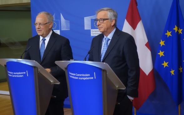 Le président de la Confédération Schneider-Ammann et M. Juncker, président de la Commission européenne