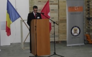 Thomas Stauffer, responsabile dell'ufficio per il contributo all'allargamento a Bucarest, assiste all'inaugurazione dell'officina di Timisoara nell'estate del 2012.